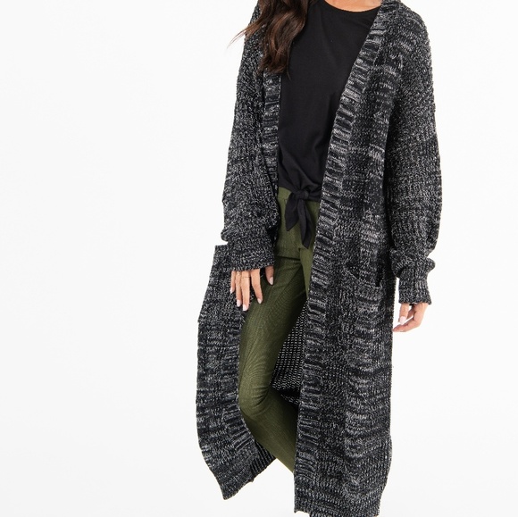 ❗ONE LEFT❗Agnes & Dora Black Dreamy Duster - Picture 2 of 4